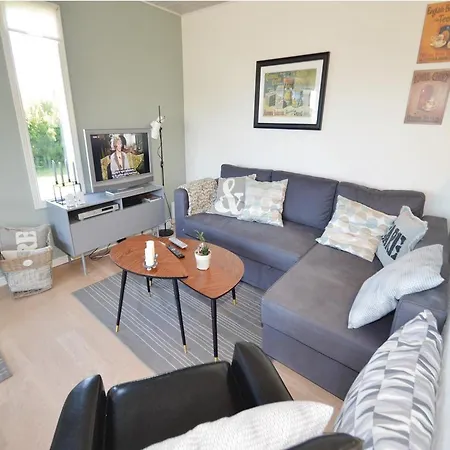 Three-bedroom Holiday Farso With A Fireplace 03 Semesterbostad