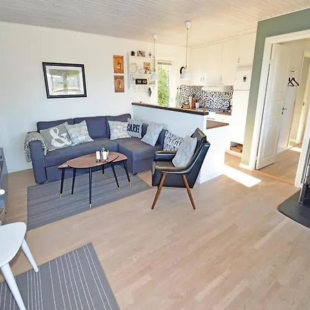 Three-bedroom Holiday Farso With A Fireplace 03 Semesterbostad *