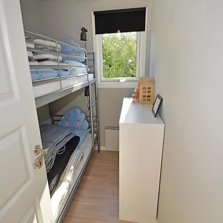 Semesterbostad Three-bedroom Holiday Farso With A Fireplace 03 Hvalpsund