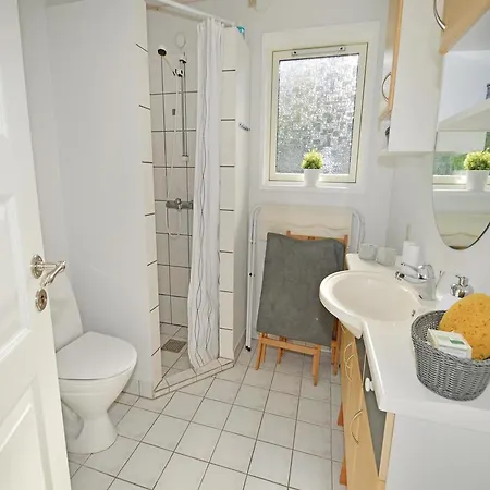 Three-bedroom Holiday Farso With A Fireplace 03 * Hvalpsund